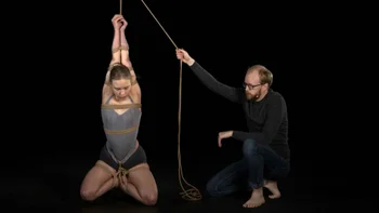 Pyramid Tie